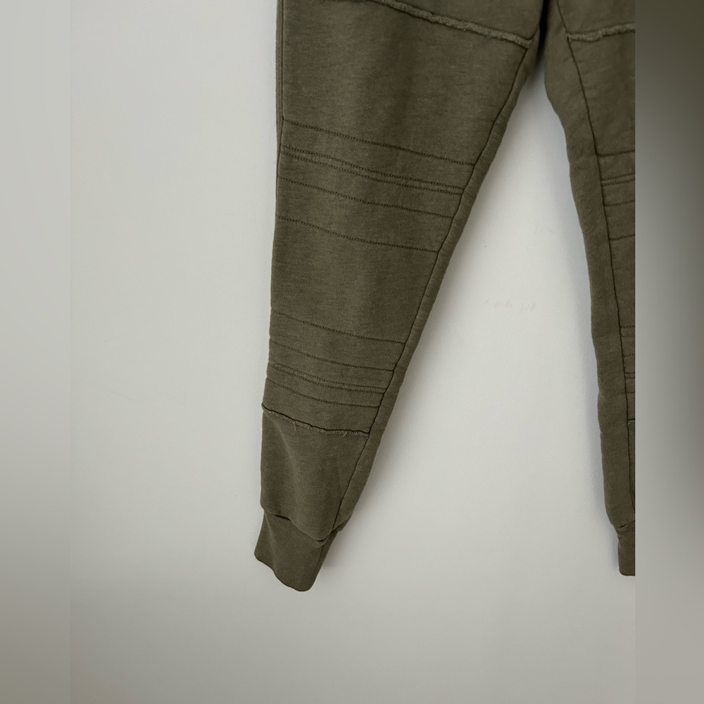 Aritzia Wilfred free green jogger - Picture 3 of 7